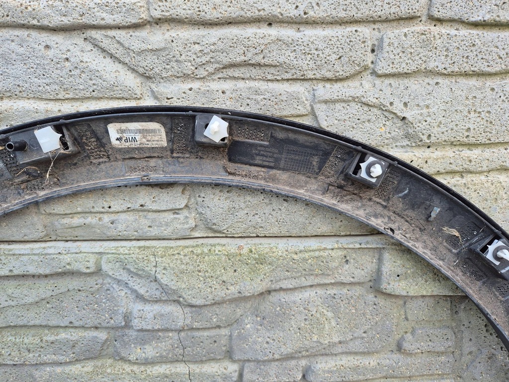 фото №11, Ford mustang mach-e 20- молдинг крыла передний правого md84414250