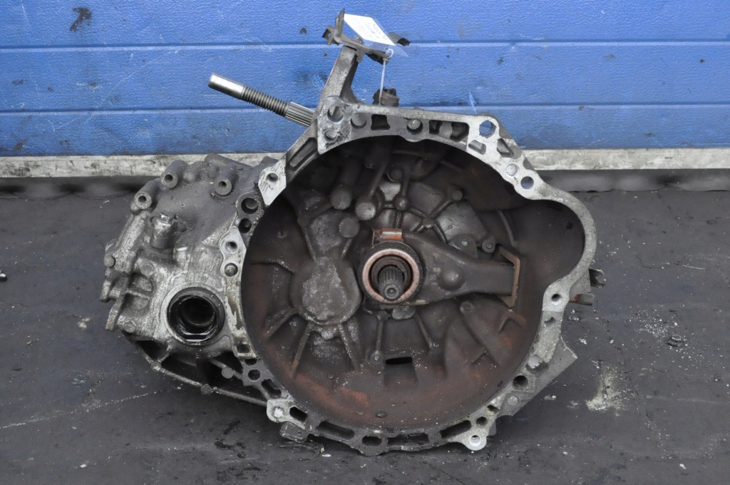 фото №1, Corolla verso ii 1.8 16v 129km коробка передач aobr-t1