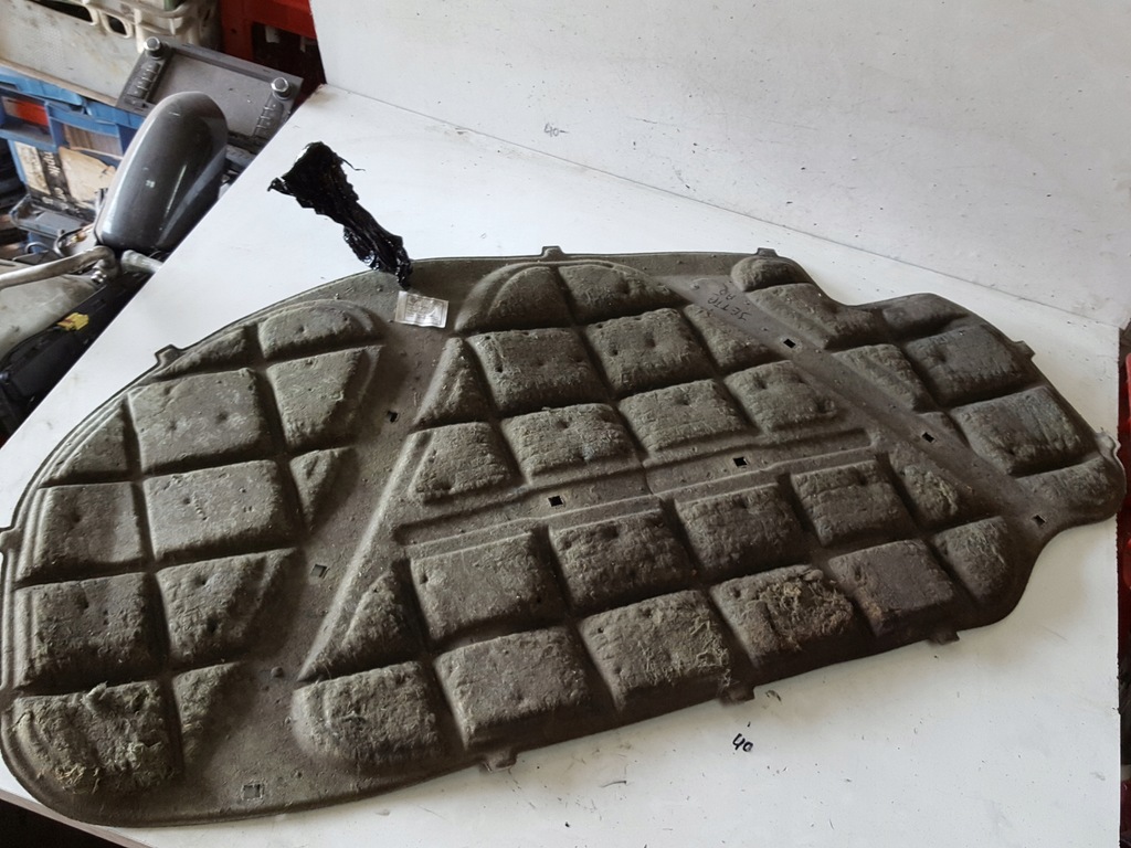 фото №4, Vw jetta v 05-10r шумоизоляция шумоизоляция капот