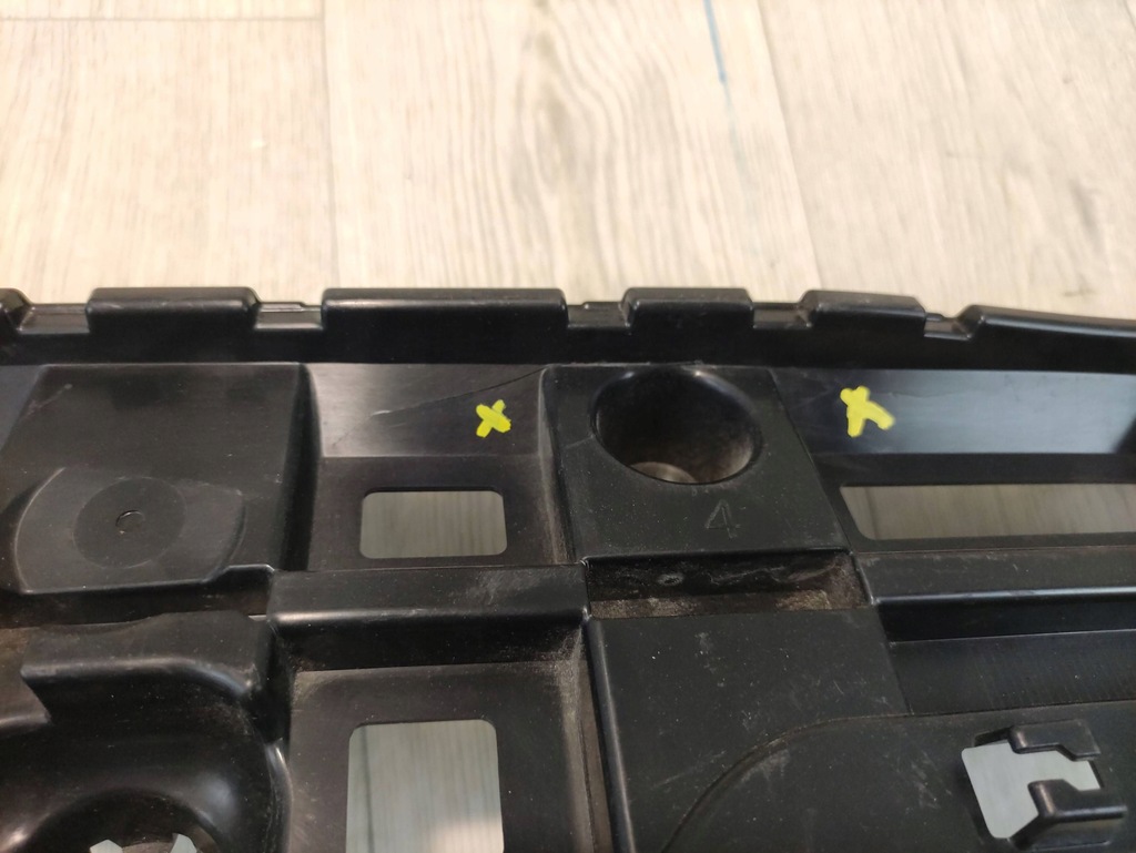 фото №9, Bmw xm g09 направляющая бампера средний задняя 9450903