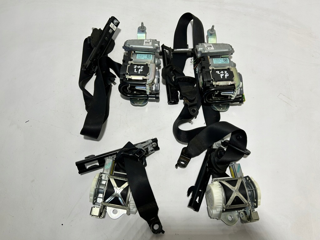 Купити Ремені перед задній лівий правий комплект mercedes w212 універсал