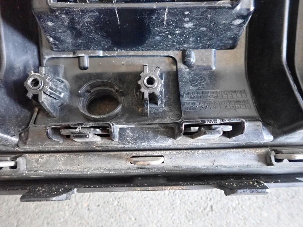 фото №7, Решётка радиатора радар skoda superb iii lift 19- 3v0853653c