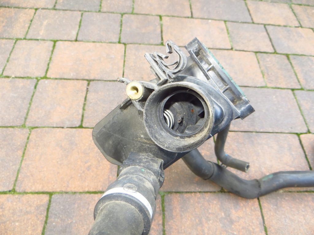 фото №9, Peugeot 2008 i термостат корпус трубы wody провода 9807198480