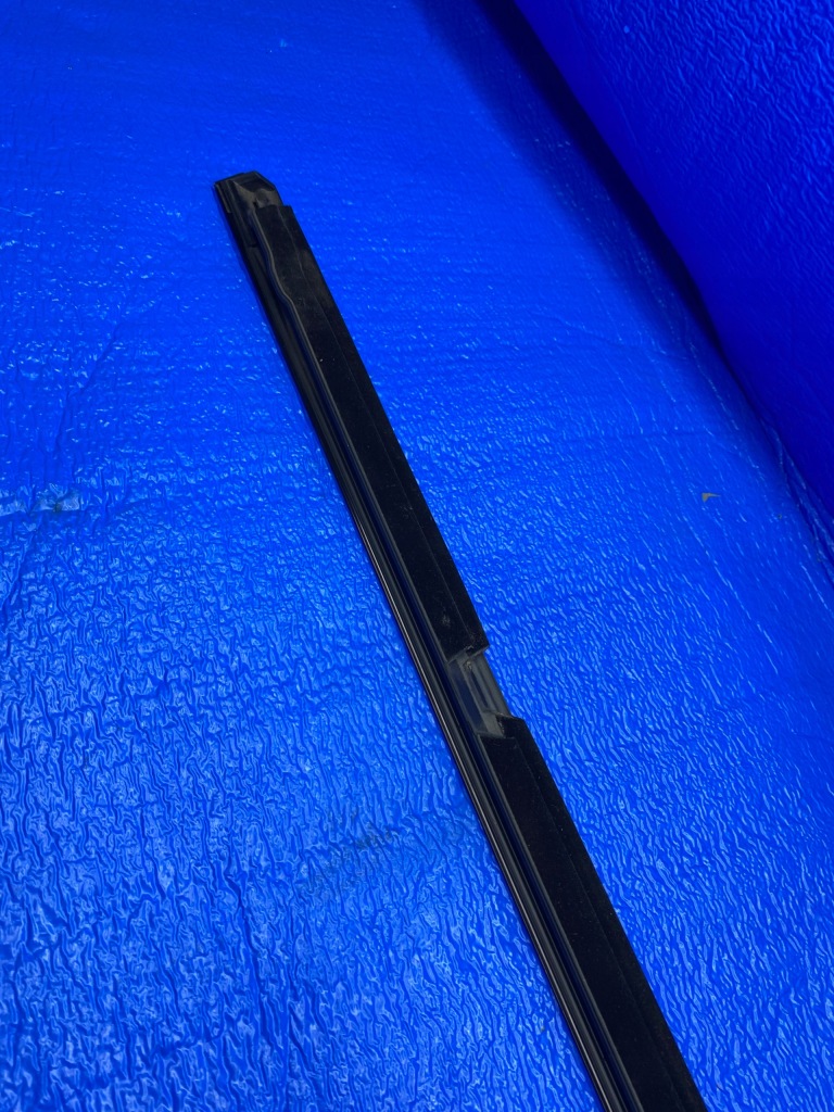 фото №6, Mercedes glc x253 253 молдинг amg czarna левый задняя