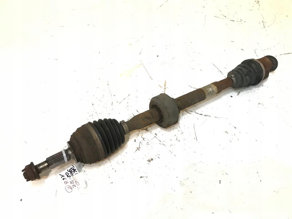 фото №1, Права привідний вал dacia sandero 1.6 b 08-12r 8200499306