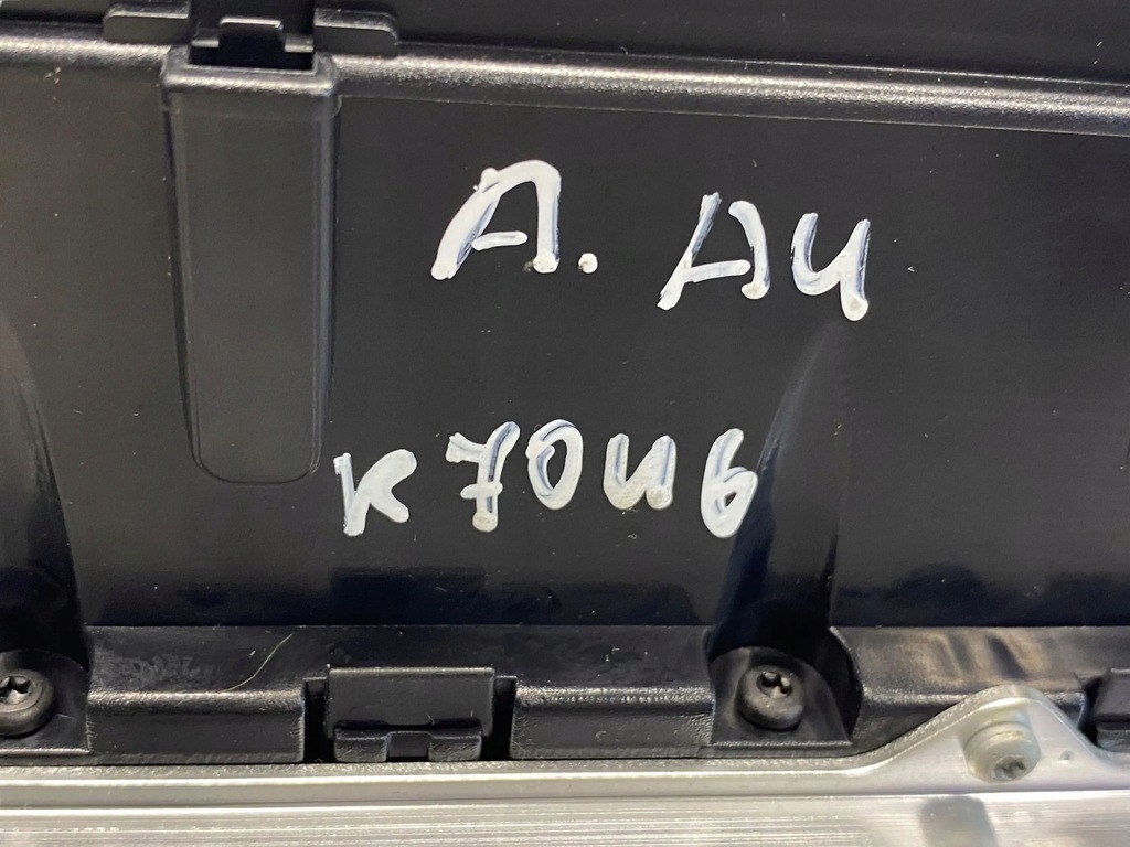 фото №7, Audi a4 s4 b7 8e 8h 2005 панель кондиционера