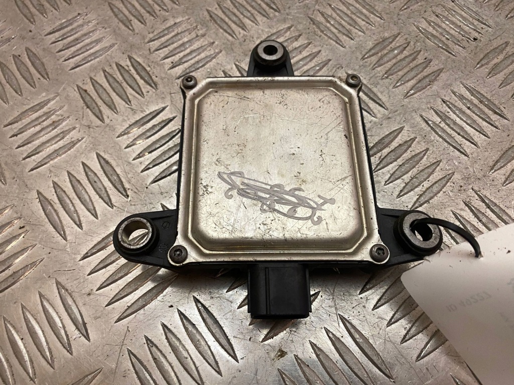 Lexus nx модуль моніторинг мертвого pola bsm/blis 8816278020 в Україні