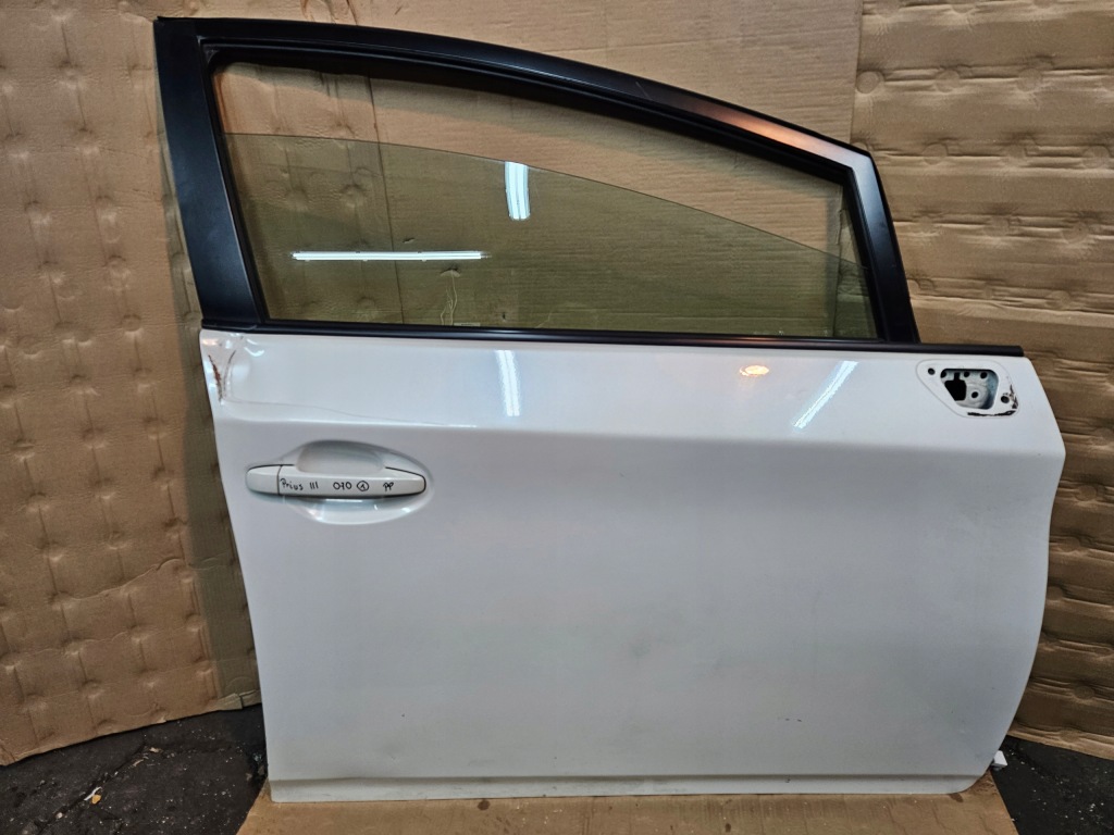 фото №1, Toyota prius iii 09-15 двері правий перед 070