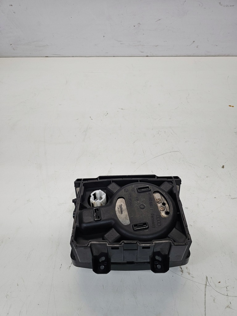 фото №6, Кронштейн na кружка audi a6 c6 4f1862533c europa