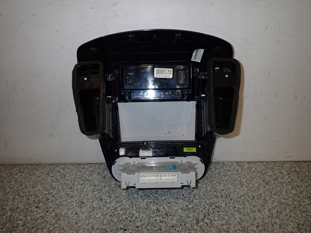 фото №7, Kia ceed i 06 -09 рамка радио панель кондиционера