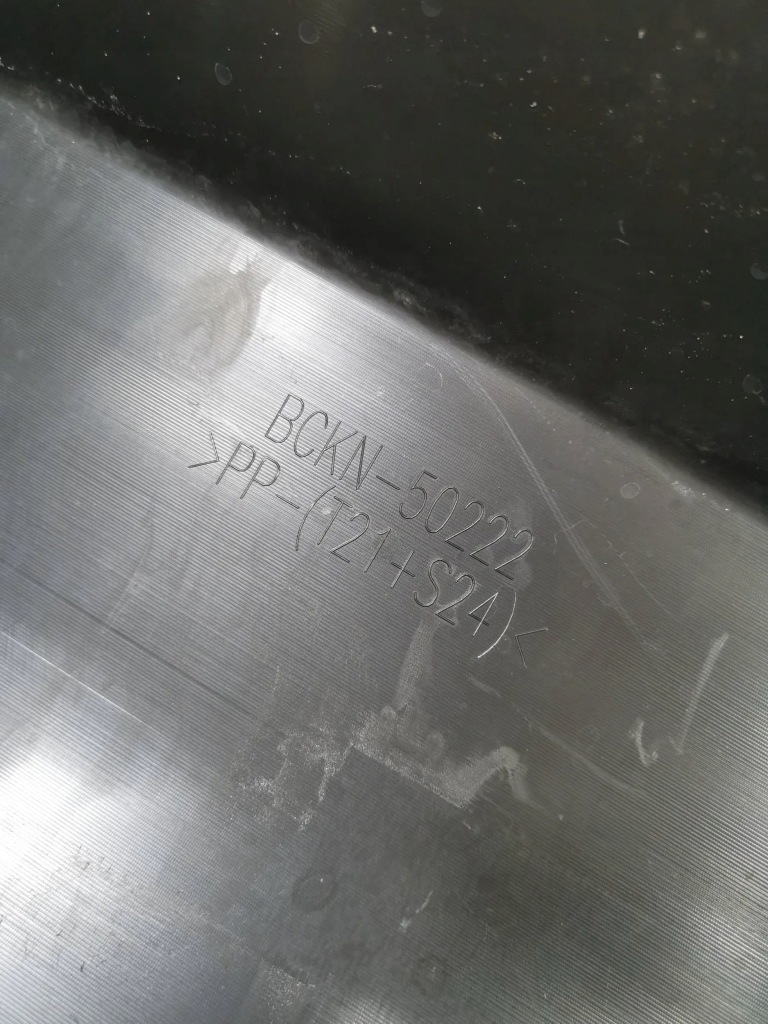 Mazda 3 18- накладка бампера задня ładna Недорого