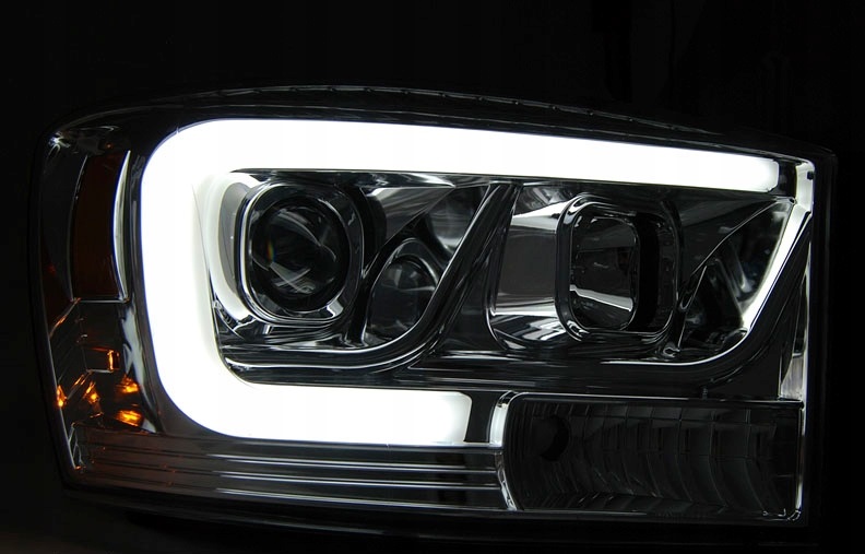 Фары dodge ram 06-08r led трубка  хром Оригинал