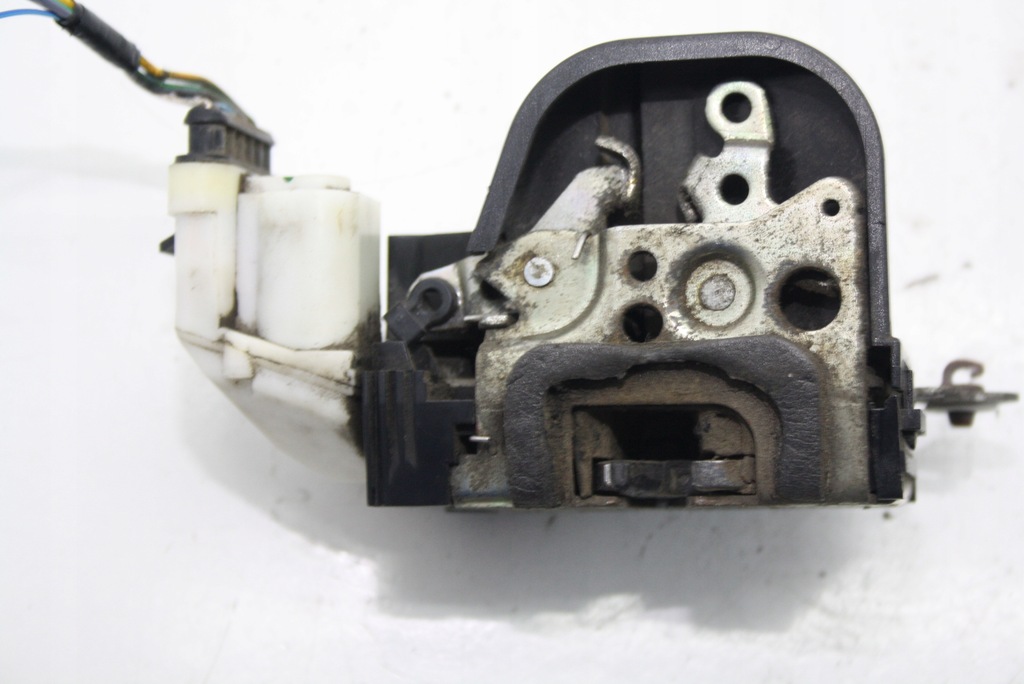 фото №4, Замок дверь правый перед alfa romeo gt b792