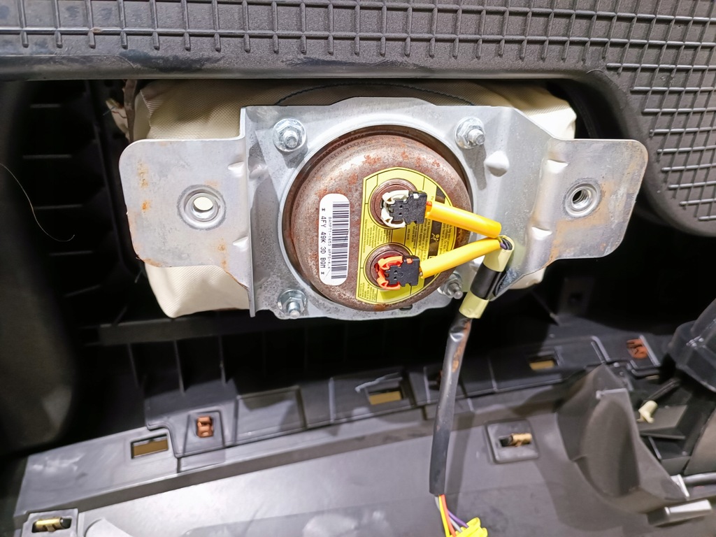 фото №13, Приборная панель консоль подушка безопасности chevrolet camaro 2009-2015