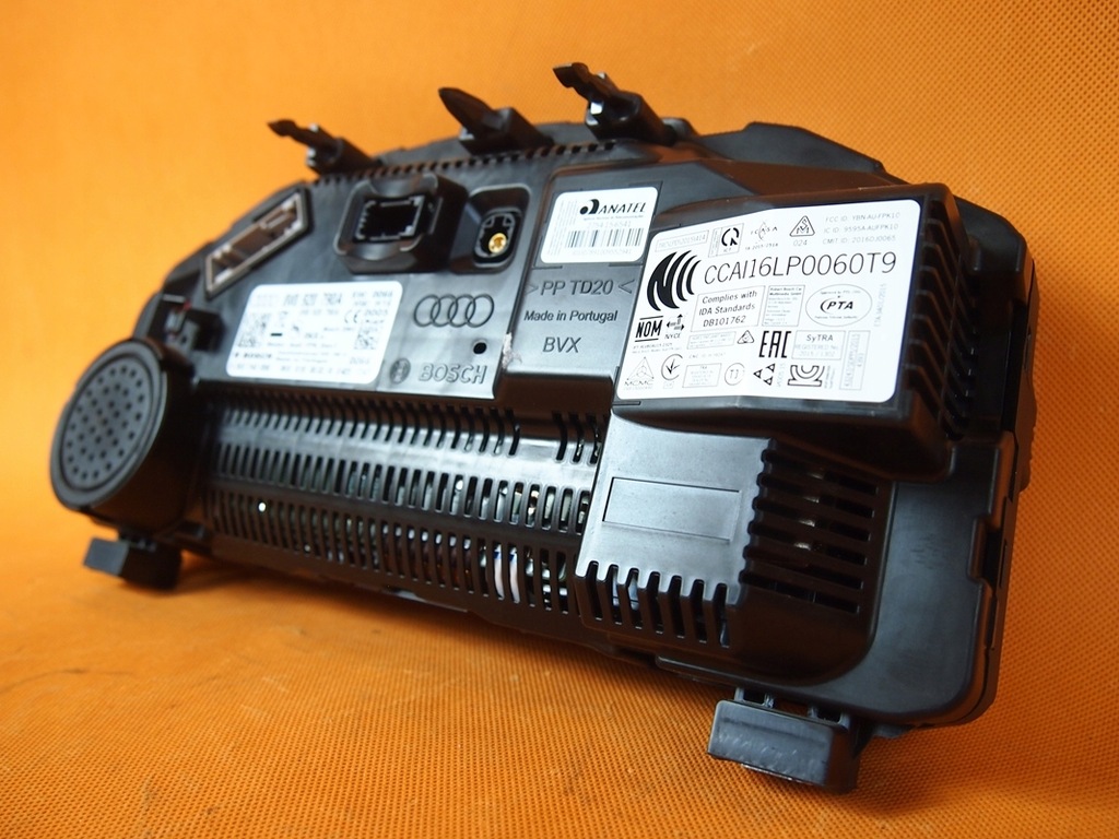фото №8, Audi s3 a3 8v виртуальный cockpit счетчик 8v0920790a
