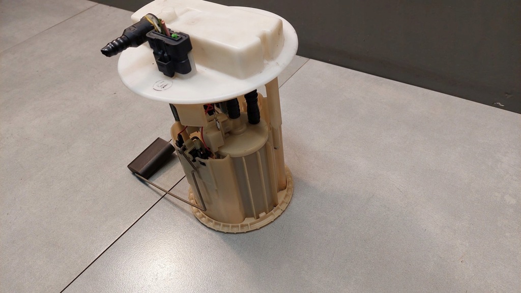 фото №8, Помпа топлива citroen c3 i 1.4 b 9638566180