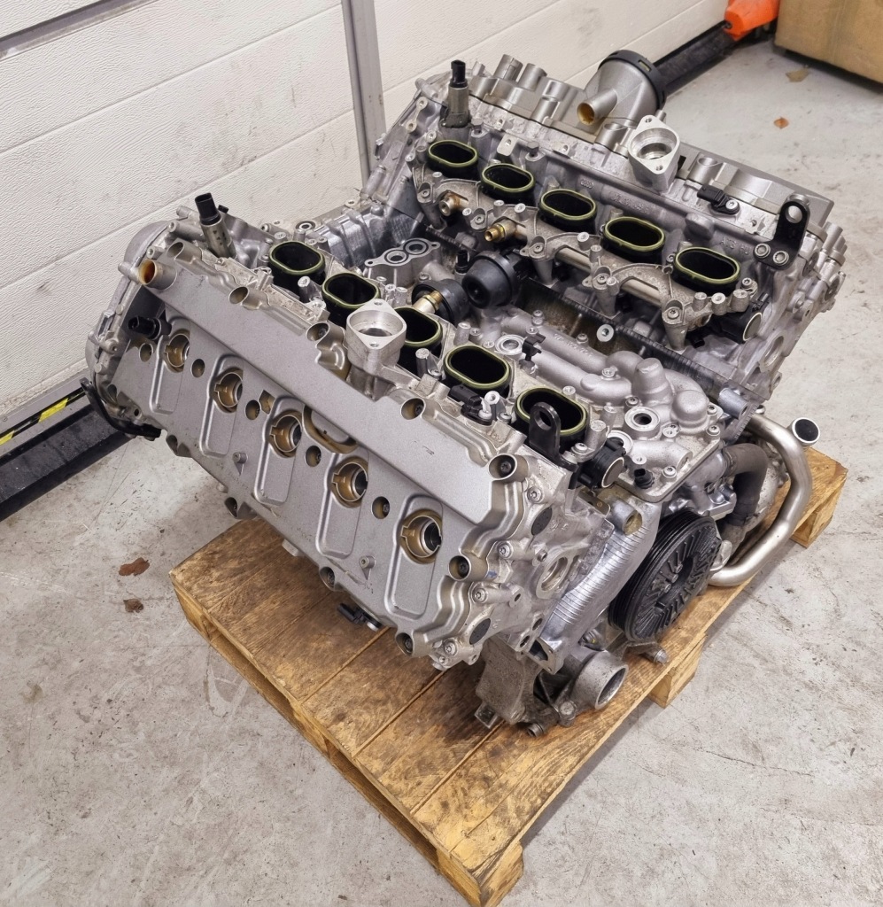 фото №3, Audi r8 5.2 v10 двигатель 525 km cty ctya