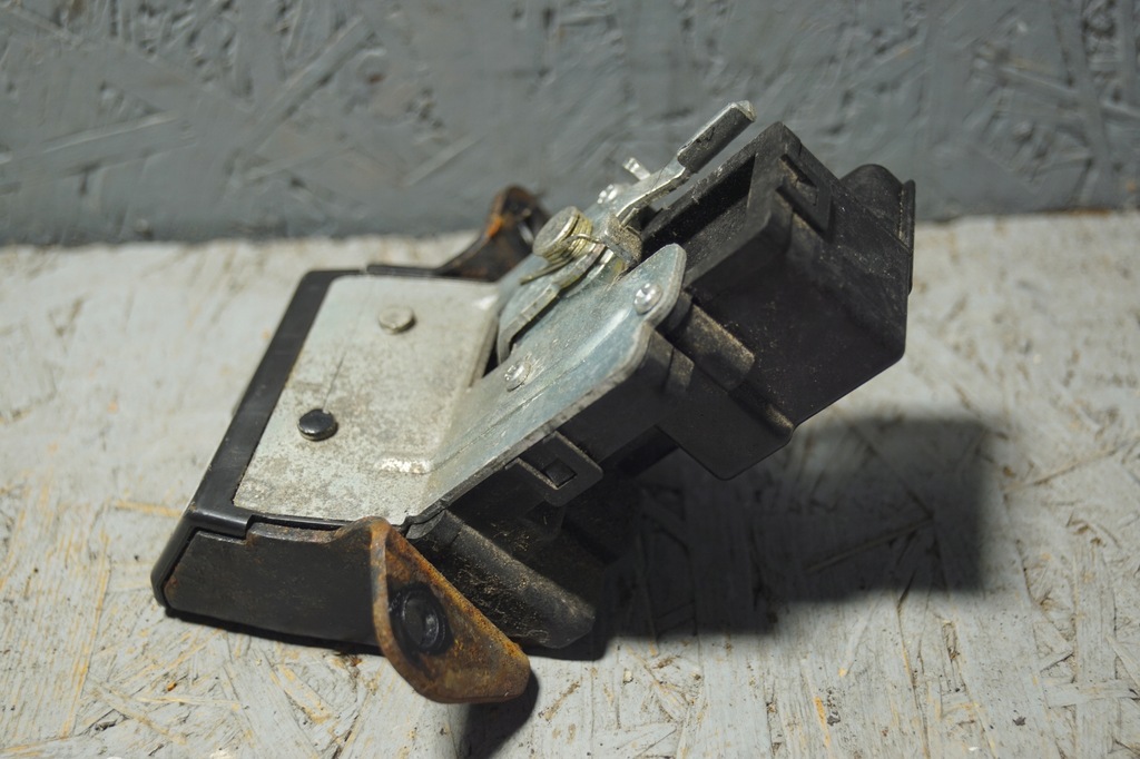 фото №7, Замок крышки багажника kia ceed 8230-a6000