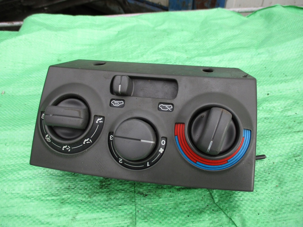 фото №2, Fiat punto i панель обдув