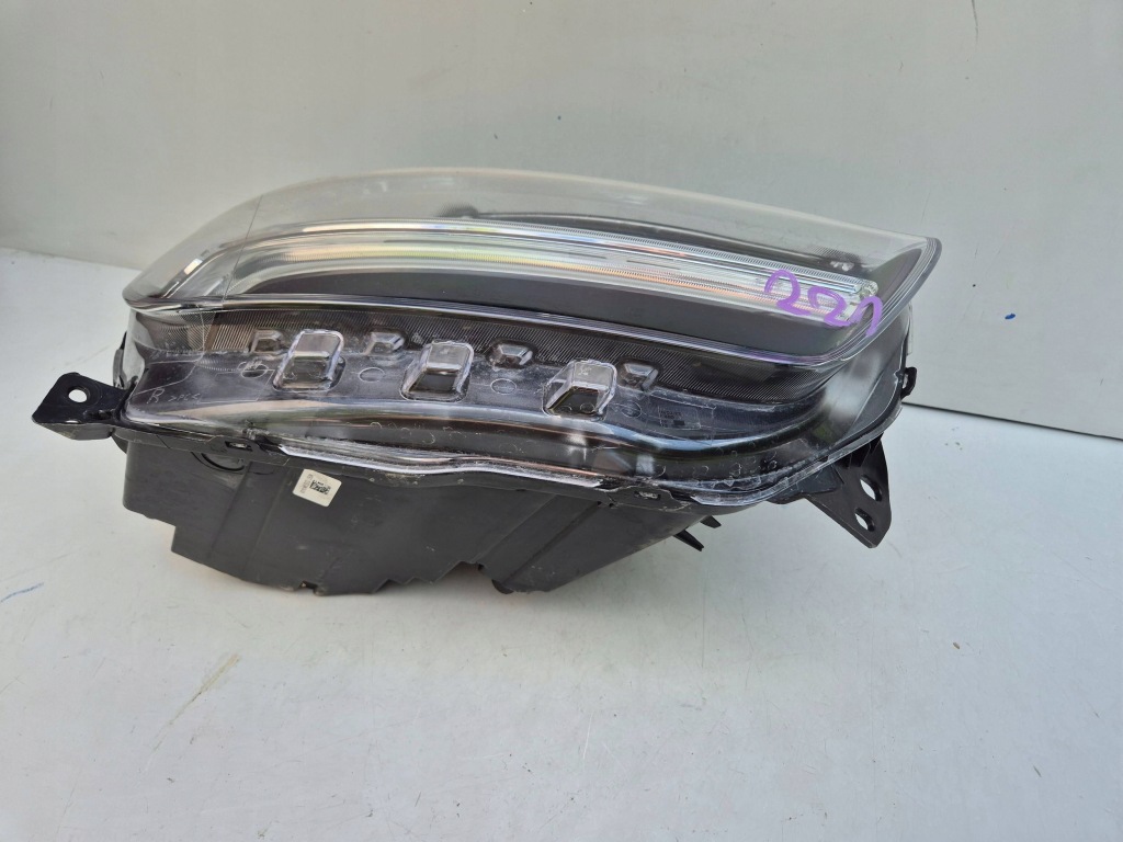 Volvo xc40 2 20- led 32342525 фара передняя перед правый  загрязненная Оригинал