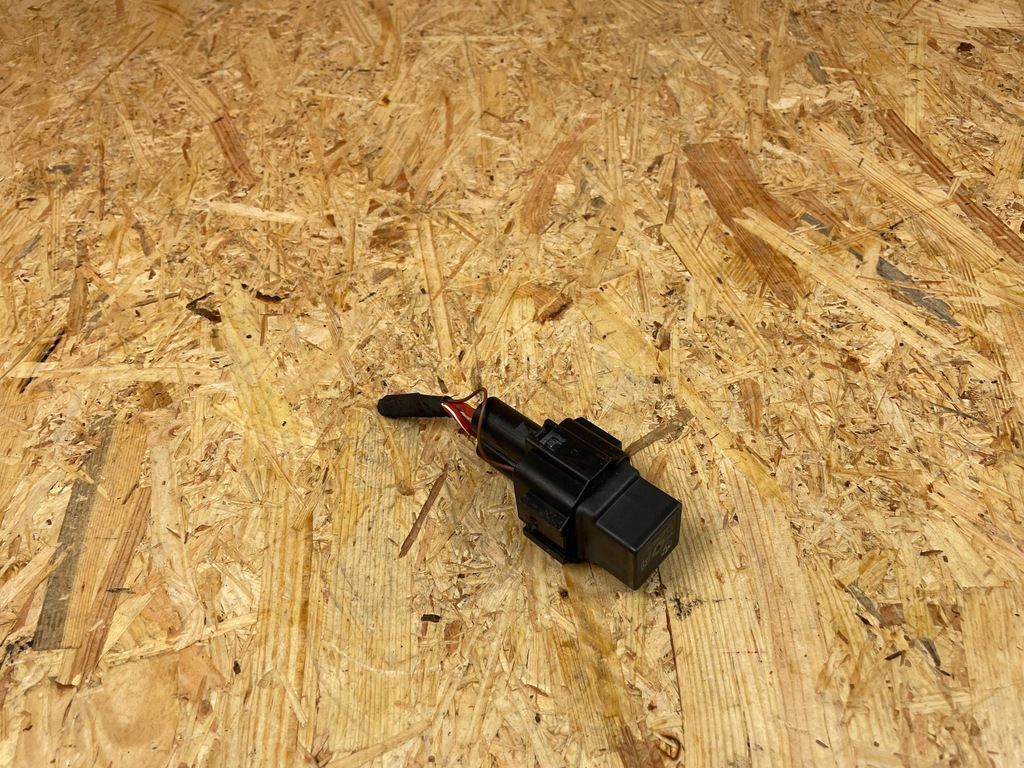 фото №8, Реле стартер bmw f20 f21 f30 f31 f32 f34 f36 f40 f45 f48 9207913