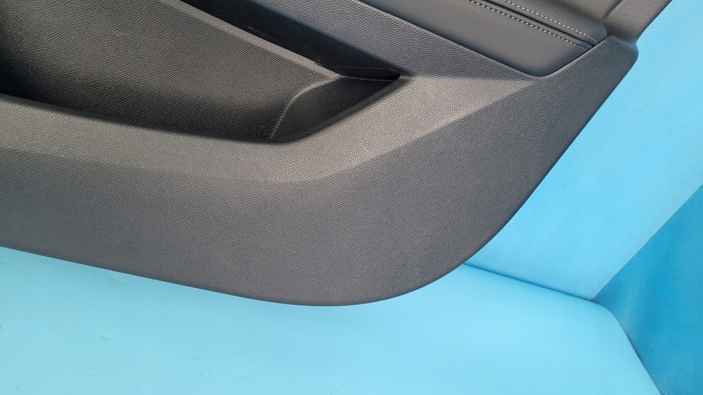 фото №6, Peugeot 308 iii p5 1.5d 21r обшивка дверь правый перед 98381572zd