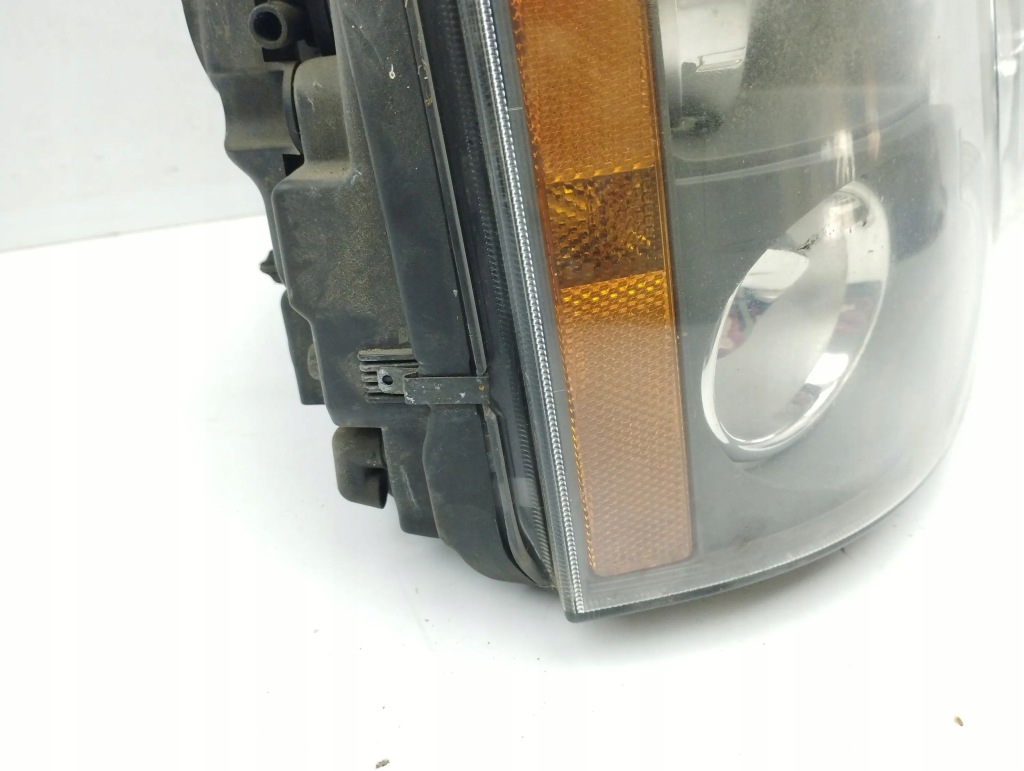 фото №2, Land rover range rover sport l320 2006 правая сторона лампа передняя