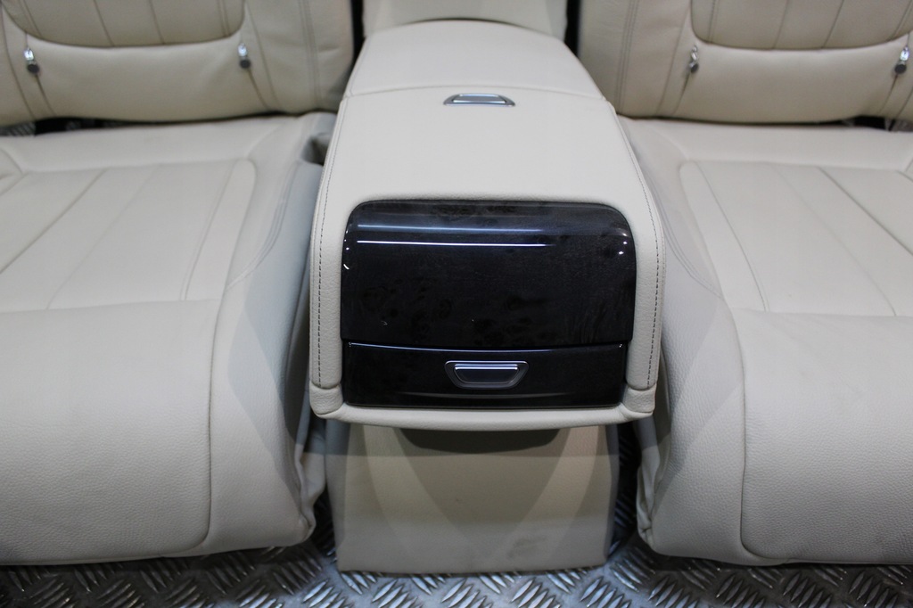 фото №7, Bmw g12 обивка заднее сиденье комфорт массаж обшивки задняя