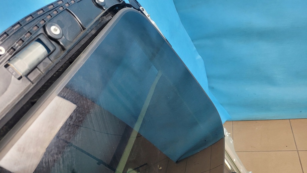 фото №6, Mercedes w206 люк панорама a2067808500