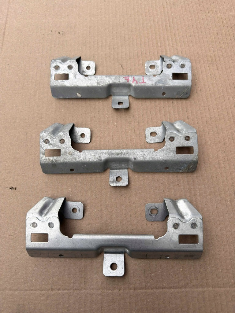 фото №1, Nissan qashqai j11 x-trail t32 лист кронштейн ручки стельовий