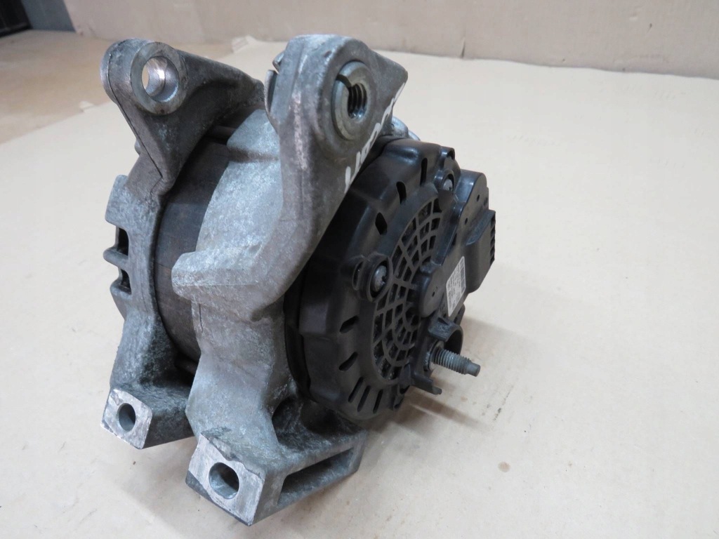 Opel insignia b 2017 2.0 cdti b20dth генератор 39047352 Зі Шроту