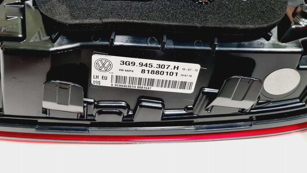 фото №9, Vw passat b8 r-line variant лампи задня led dynamic