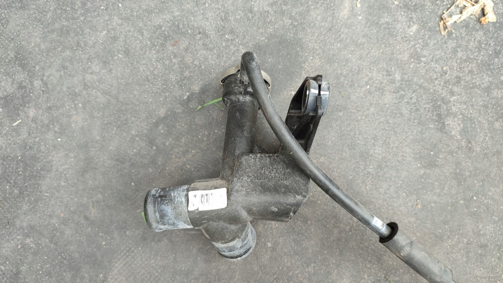 фото №3, Kia rio v 17- патрубок wody 1.4 mpi g4lc