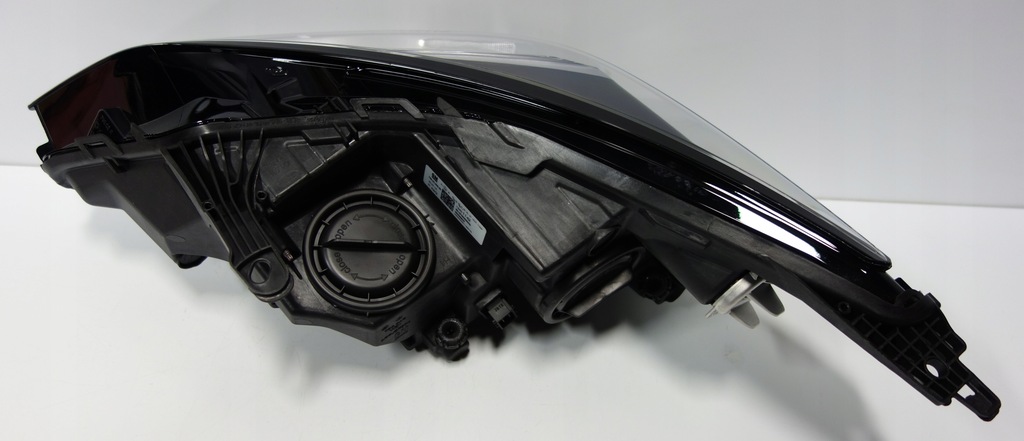 фото №8, Opel astra 5 v k 7960400000 2015-2019 з led лампи перед передні