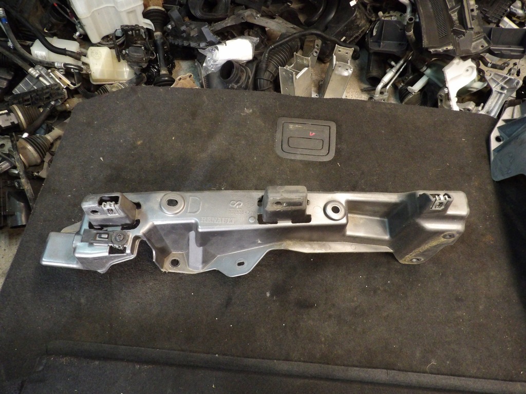 фото №1, Кронштейн крила праве renault kangoo iii 3 lift