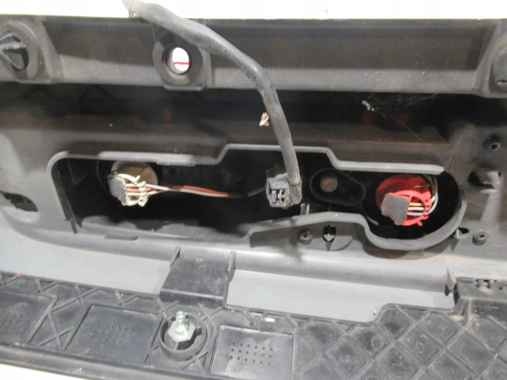 фото №7, Лампа задня права renault trafic iii 14-