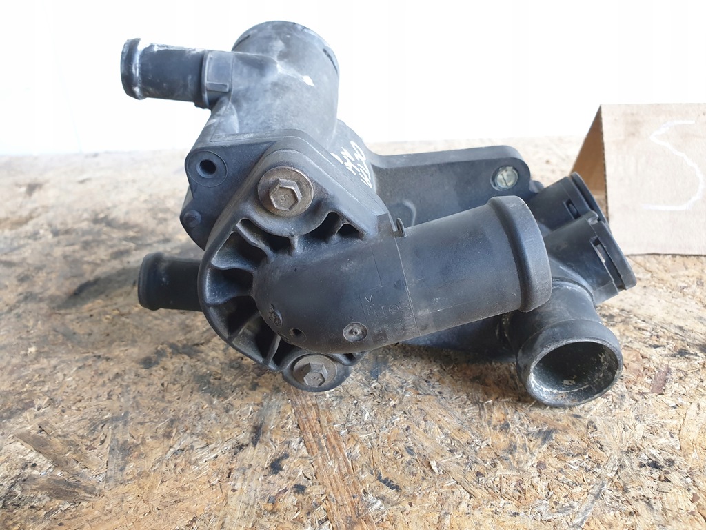 фото №5, Корпус термостата skoda octavia 1,4 032121111