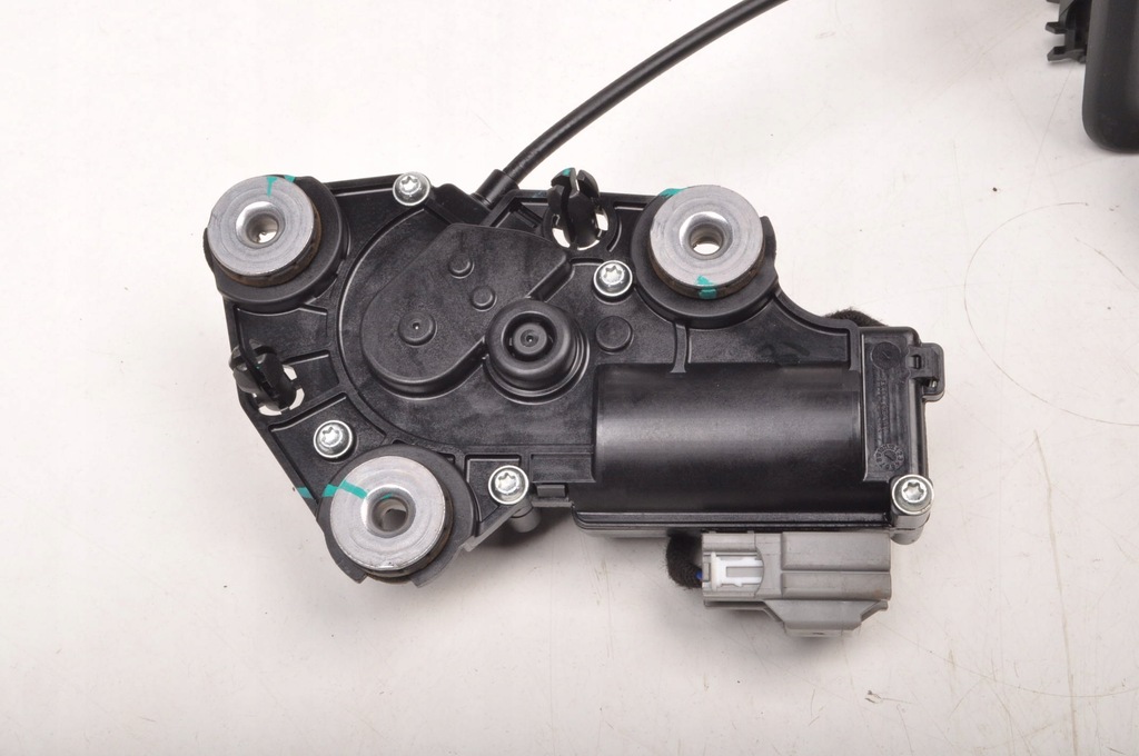 фото №9, Volvo s90 16-24 замок багажника кришки задня задній 31386567