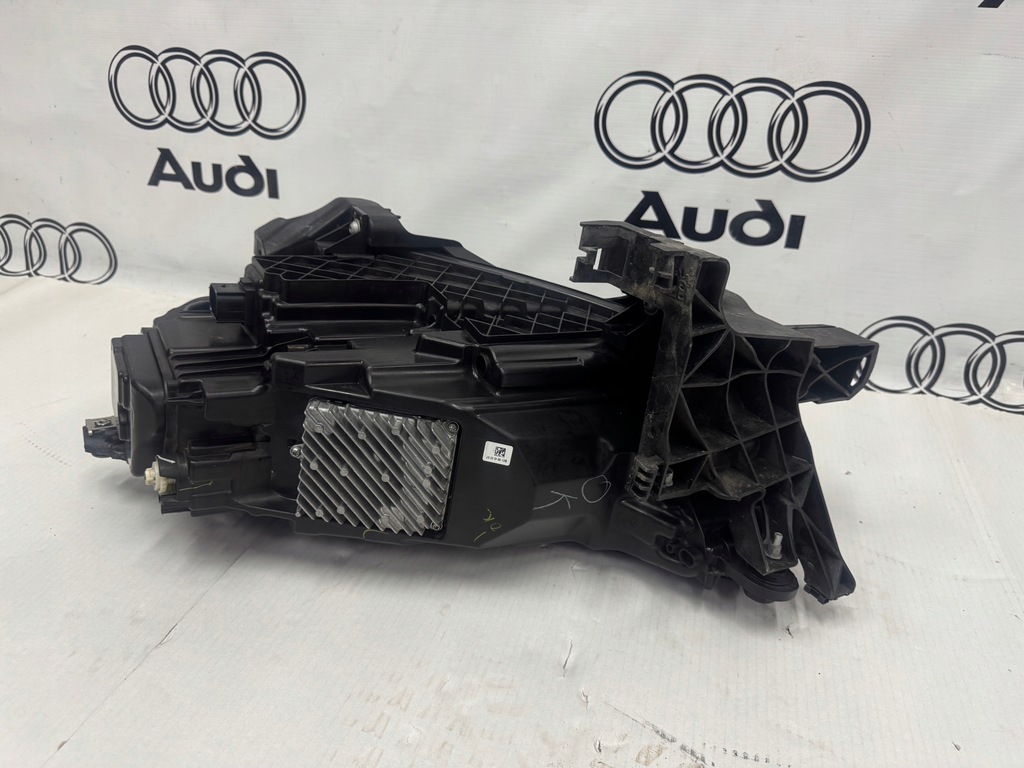 фото №7, Audi q5 ii 80a fy lift 2020-2024 лампа права передня full led oryg.