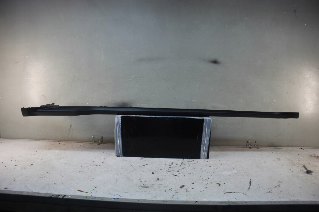 Купити Молдинг поріг права porsche 992 992854884l turbo 4s