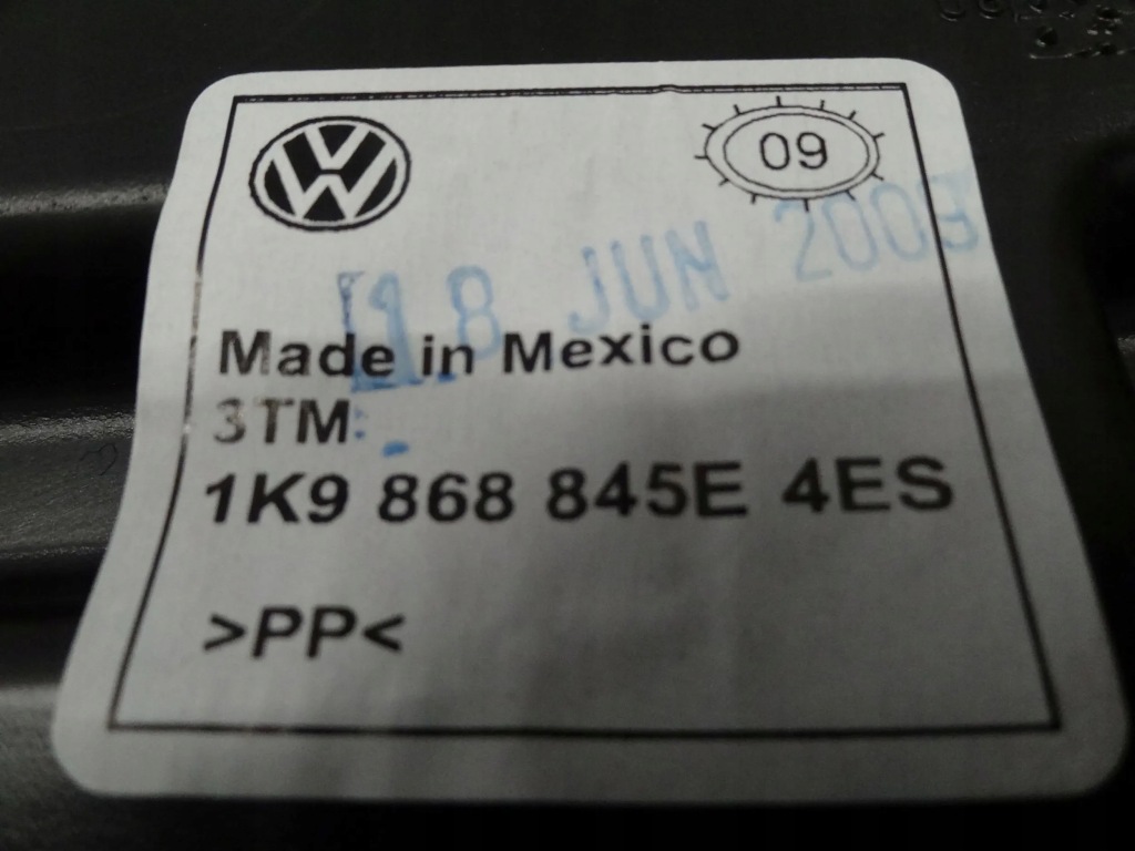 фото №8, Vw golf vi 2010 kombi обшивка багажника 5n0887183