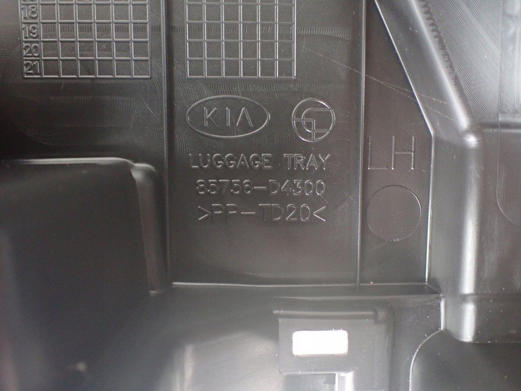 фото №7, Optima iv kombi защита багажника левая 85756-d4300