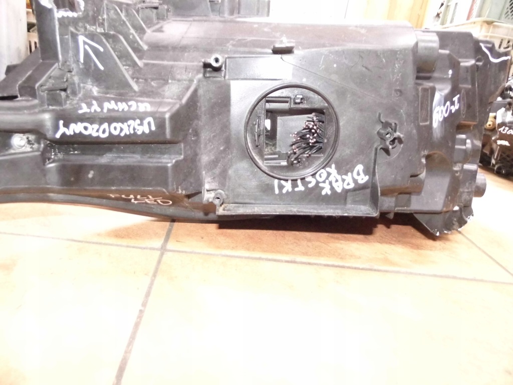 Купить Volvo xc60 21' фара левый перед full led 32337390