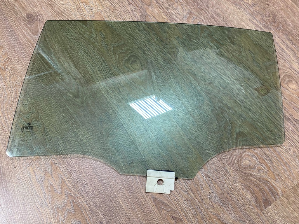 фото №1, Bmw 7 g12 750 скло ліва задня