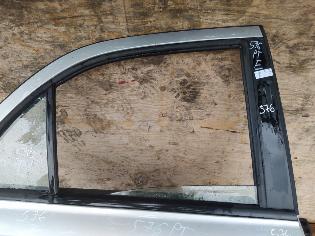 фото №7, Kia sorento i suv дверь задняя правый aw