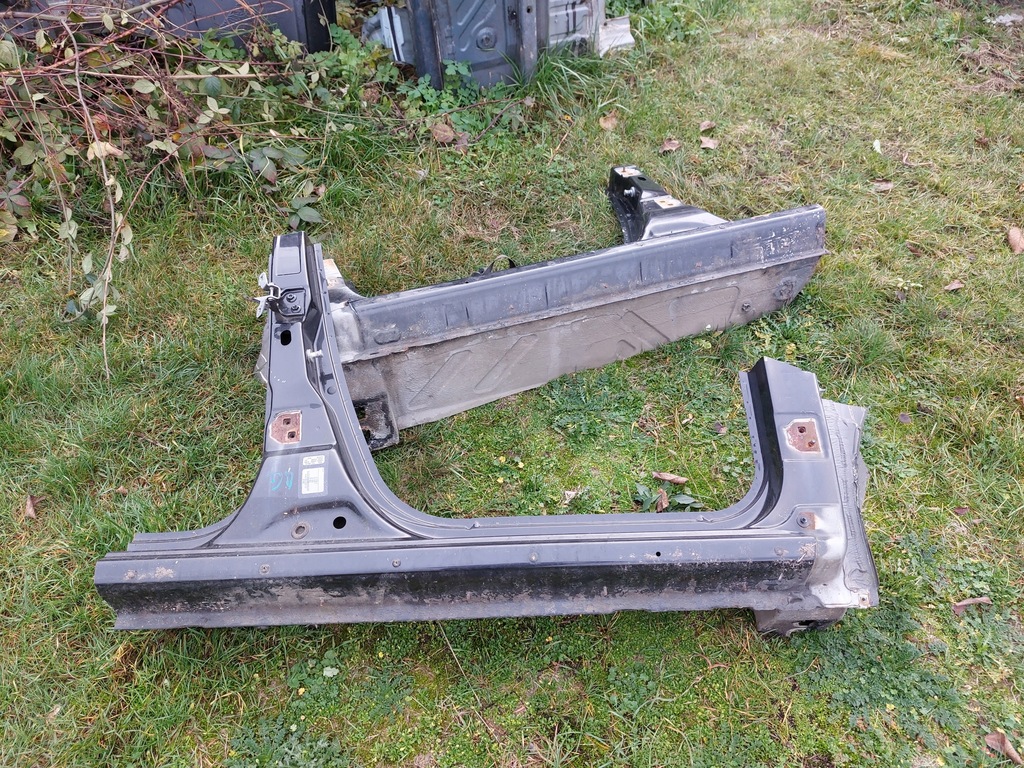 фото №1, Поріг блок двигуна dacia duster i 09-17