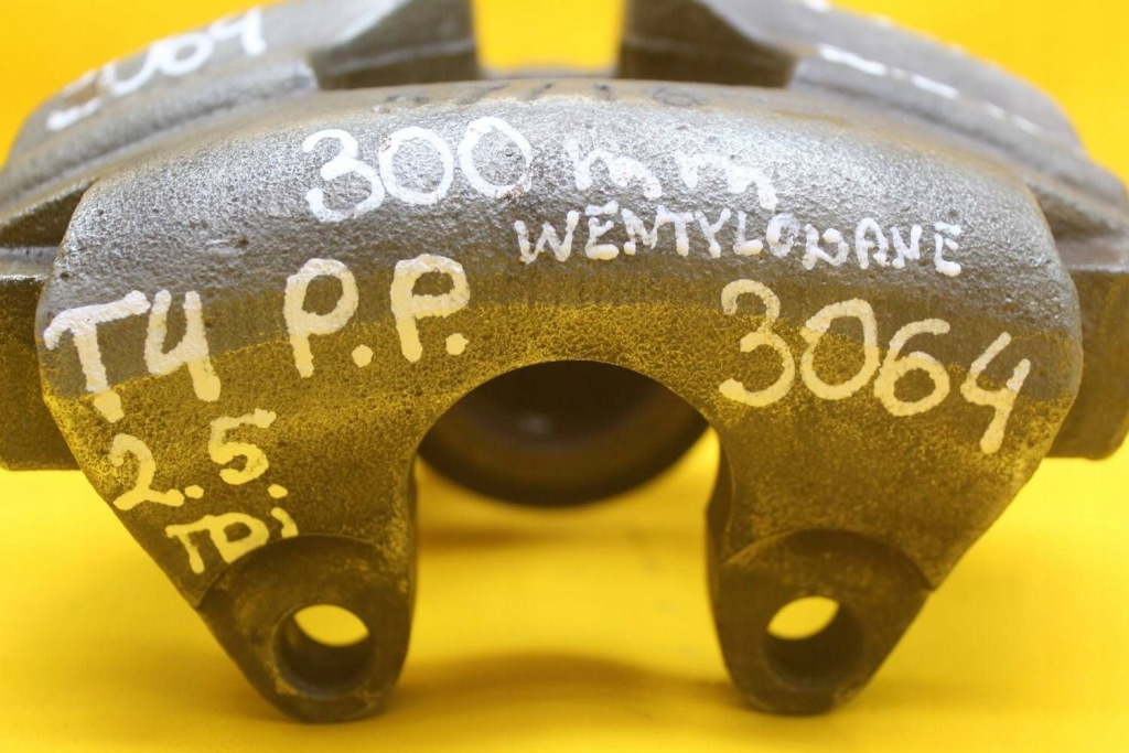 фото №14, Суппорт тормозной правый перед vw transporter t4 multivan 812