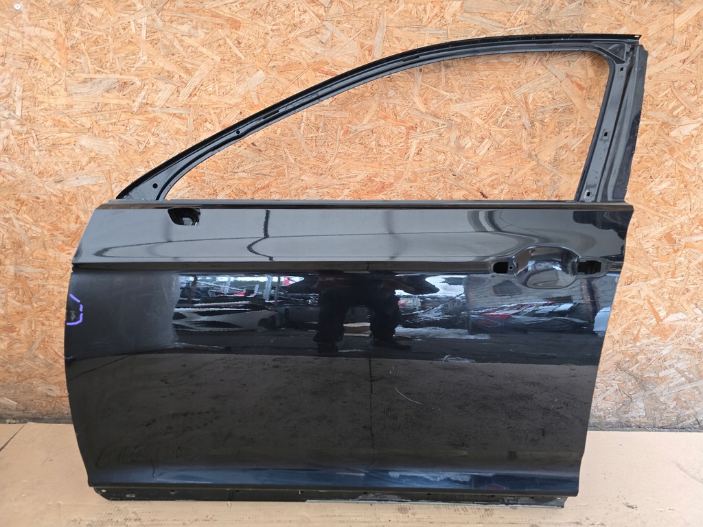 фото №1, Vw passat b8 дверь левая передние 3g0