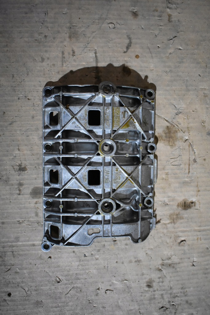 фото №1, Idealna защита насоса масляный bmw g01 g02 g20 1