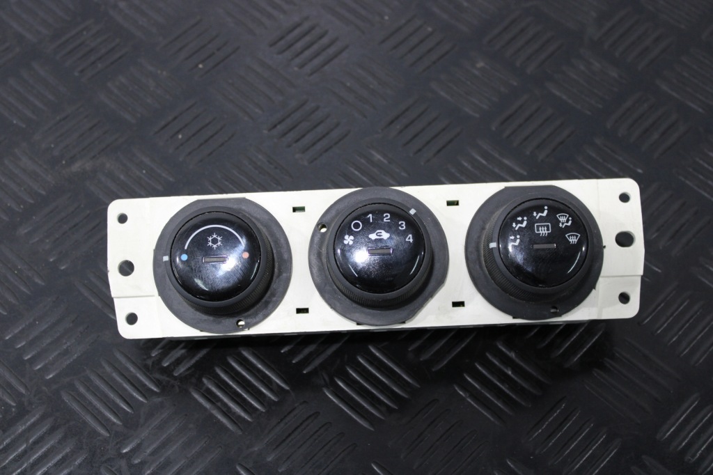 фото №1, Панель кондиціонера opel gt 15885077